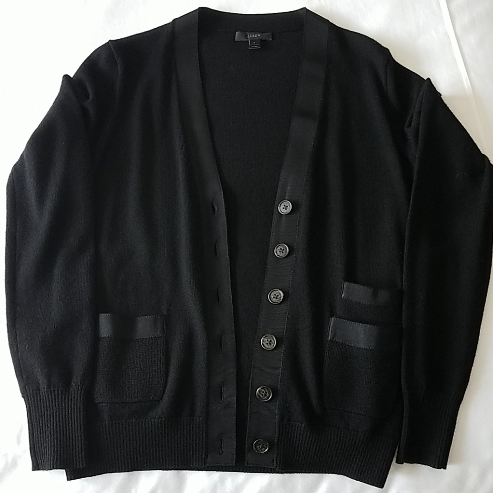 V-neck cardigan.